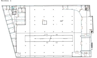 Former Garage with Rooftop - Image 10