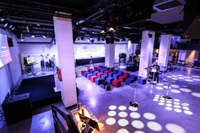 Unique Space in Paris 15th - Image 4