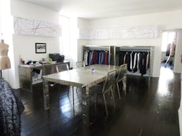 Sophisticated Boutique in Nantes - Image 2