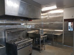 Art Deco / Industrial / Art gallery / Retail / Coffee Shop / Open Kitchen Bar Space Available for Shoots, Events - Image 10