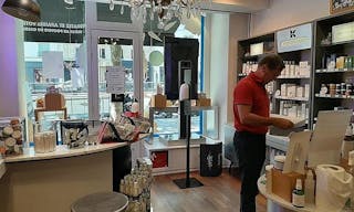 Prime Boutique Shop in Boulevard Saint-Germain - Image 3