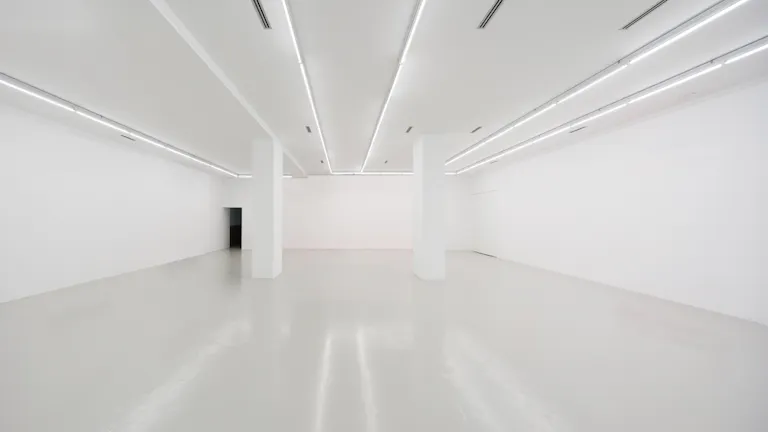 Whitecube Showroom - Image 1