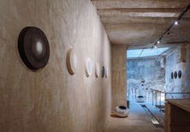 BRUTALIST SPACE IN MARAIS - Image 11