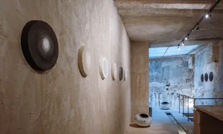 BRUTALIST SPACE IN MARAIS - Image 11