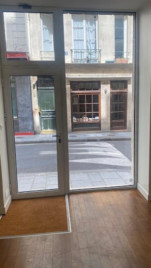 AU COEUR DE L'ILE SAINT LOUIS - Image 4