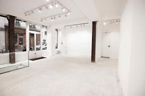 RUE CHAPON Pop Up Boutique - Image 6