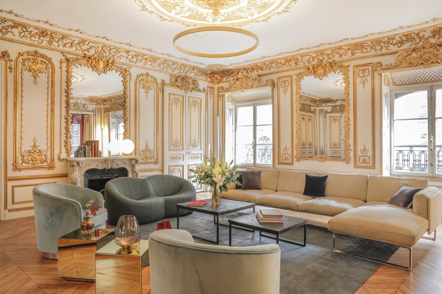 Unique 190 sqm Showroom near Place de la Concorde, Paris