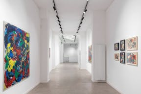 Boutique - Art Gallery Paris centre Marais - Image 1