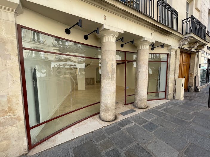 Galerie WHEAKO - Rue de Turenne - Le Marais - - Image 1