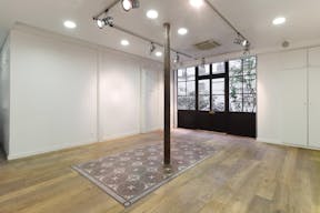 Showroom, popup store on rue de Turenne - Image 9