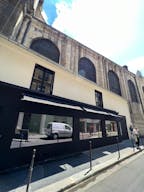 Recently renovated shop in prime 1st arr location in Paris - Image 2