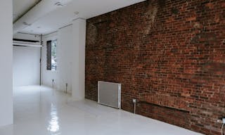 Storefront & Photo Studio w/ Inventory Room (Bed Stuy) - Image 6