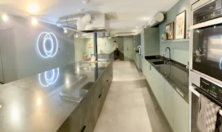Espace événementiel entre art et gastronomie - Image 1