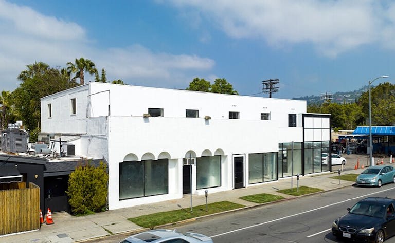 Ground Floor and Window Panel Advertising Space - prime retail pop-up space - Image 0