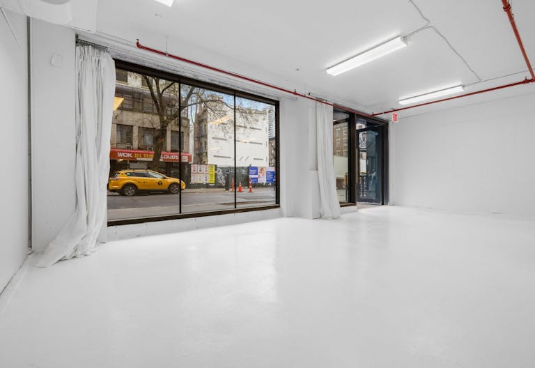 Storefront Whitebox Event Venue Photo Video Studio Art Gallery - Image 2