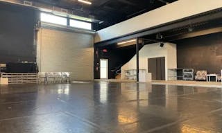 Flex Studio with high ceilings in Little Haiti - Image 4