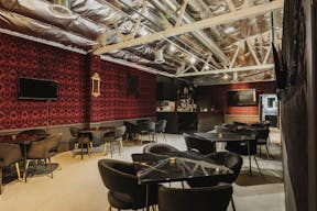 Lounge + Photography Studio - Image 2