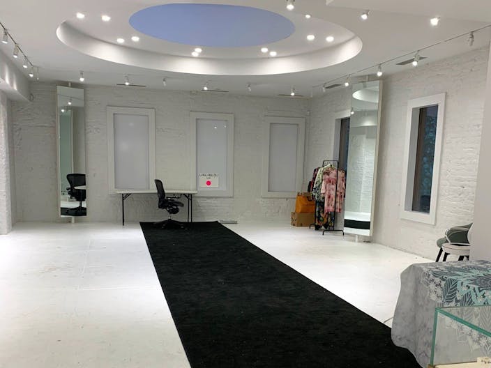 Luxury Boutique in the Heart of the West Village - Image 3