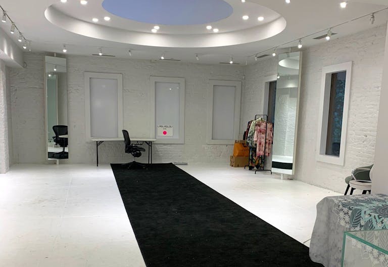 Luxury Boutique in the Heart of the West Village - Image 3