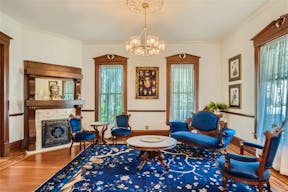 Exquisite & Unique Home: A Masterpiece you must see! - Image 3