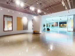 Nice and Bright Pop Up Retail Space - Image 1