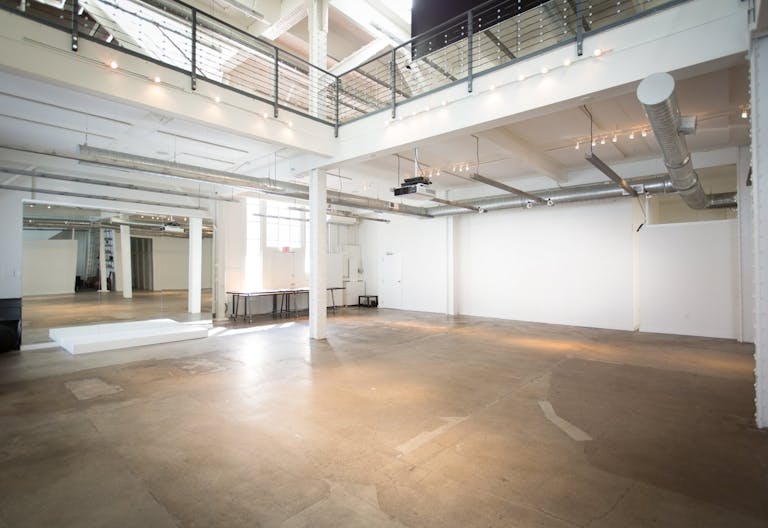 Large & Industrial Gallery Space - Image 1