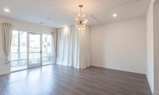 Unique Space in Trendy St. Elmo District - Image 3