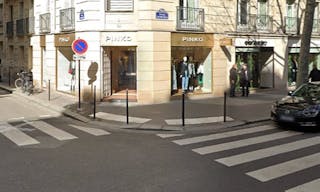 Boutique Shop For Rent - Paris 16th Near Arc de Triomphe - Image 0