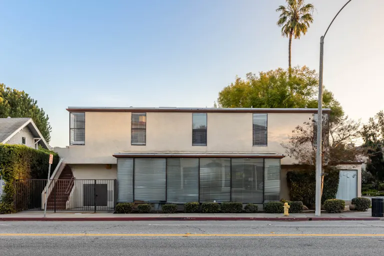Prime Ground Floor Retail/Office/Creative/Event/Showroom Space in Old Town Pasadena - Image 0