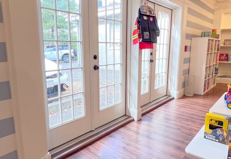 Hingham Retail space for rent in prime location - Image 1