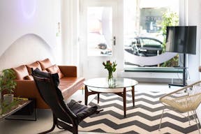 Sunny and bright multi-use space at Helmoltzplatz - Image 2