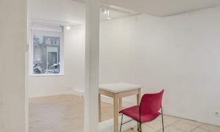 Pop up and accomodation space in Montmarte - Image 4