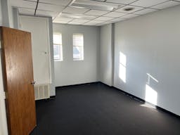 Brand new renovated medical or commercial office for rent - Image 5