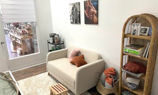 Private office for professionals that support expecting and new families in the Hudson Valley - Image 2