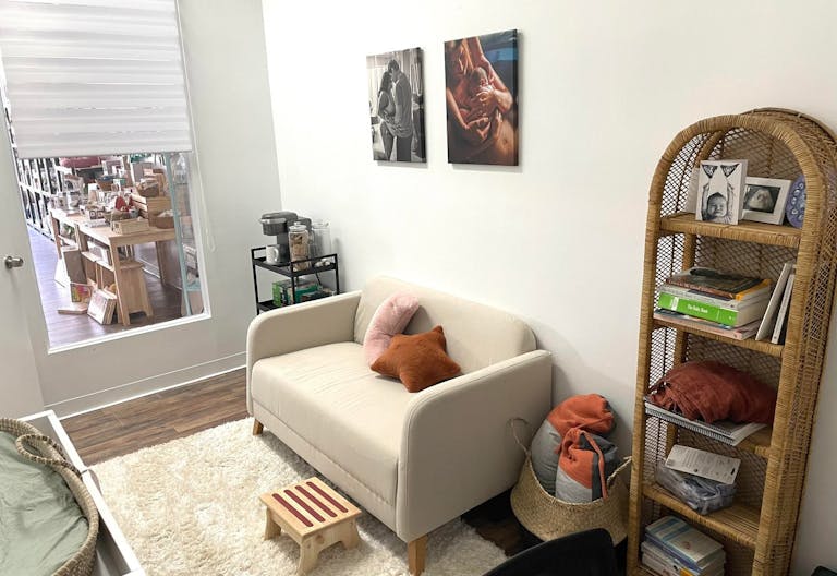 Private office for professionals that support expecting and new families in the Hudson Valley - Image 2