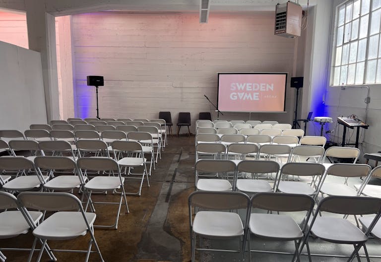 2-Levels Warehouse Venue for Events with Atrium - Image 2