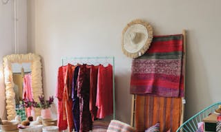 Shared space with well-known brand - Image 4