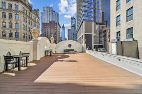 Stunning Rooftop - views of the iconic Empire State Building - Image 13