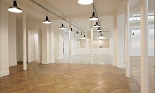 Premium Space In R�publique - Image 16