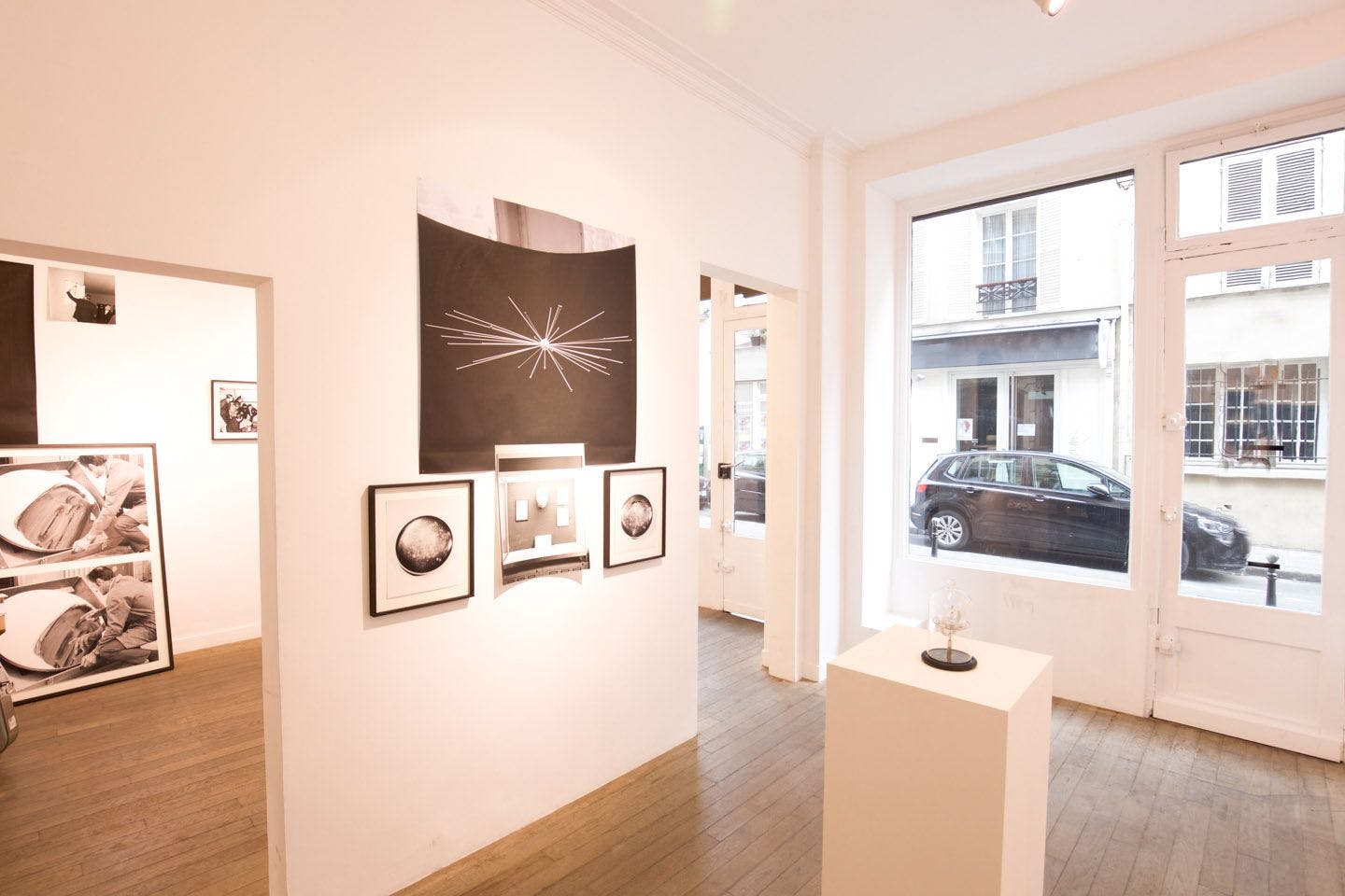 Classic 60 sqm Showroom and Gallery in Le Marais, Paris