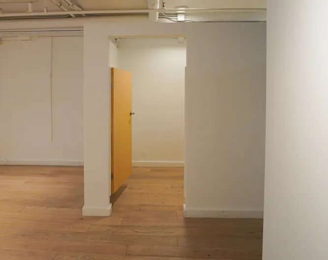 Corner Retail Showroom in Nolita, New York - Image 3