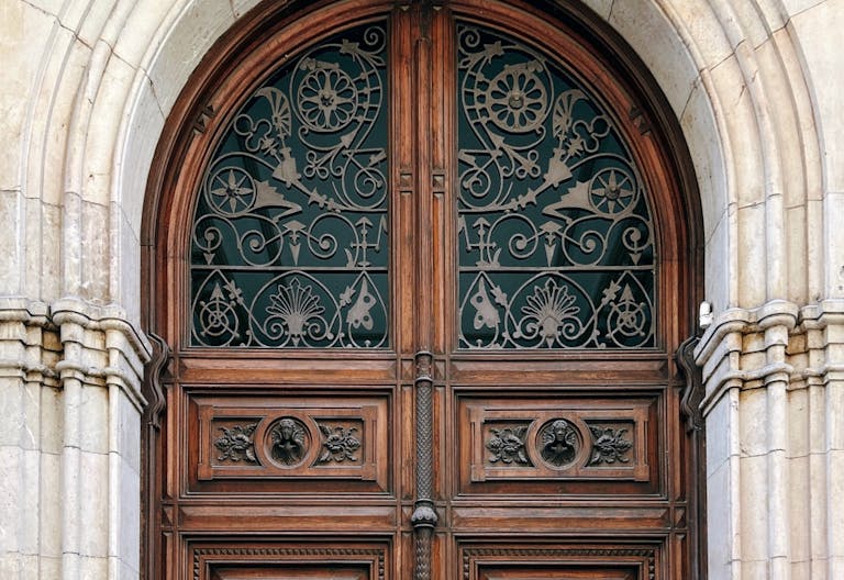 Exclusive space in a Modernist Barcelona building - Image 4