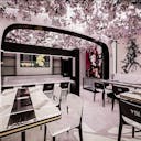 Magnifique boutique au d�cor sobre et sophistiqu� enti�rement refaite � neuf