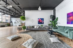 A Real Brooklyn ?: 4,400 Sq Ft Loft in DUMBO with Hardwood Floors, High Ceilings, Natural Light, and Premium Sound & Lighting?Perfect for Any Event! - Image 2