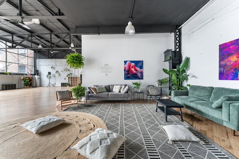 A Real Brooklyn ?: 4,400 Sq Ft Loft in DUMBO with Hardwood Floors, High Ceilings, Natural Light, and Premium Sound & Lighting?Perfect for Any Event! - Image 2