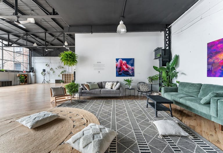 A Real Brooklyn ?: 4,400 Sq Ft Loft in DUMBO with Hardwood Floors, High Ceilings, Natural Light, and Premium Sound & Lighting?Perfect for Any Event! - Image 2
