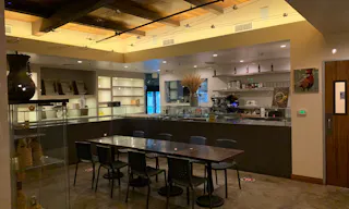 Event Space with great vibe - Image 11