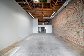 Stunning Retail Space on Iconic Sunset Boulevard - Image 6