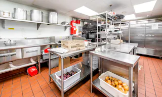Sophisticated 2nd Generation Restaurant Space in Heart of Downtown LA - Image 22