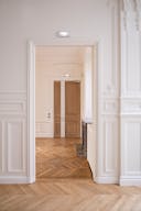 Un luxueux appartement en face du jardin des tuilerie - Image 11